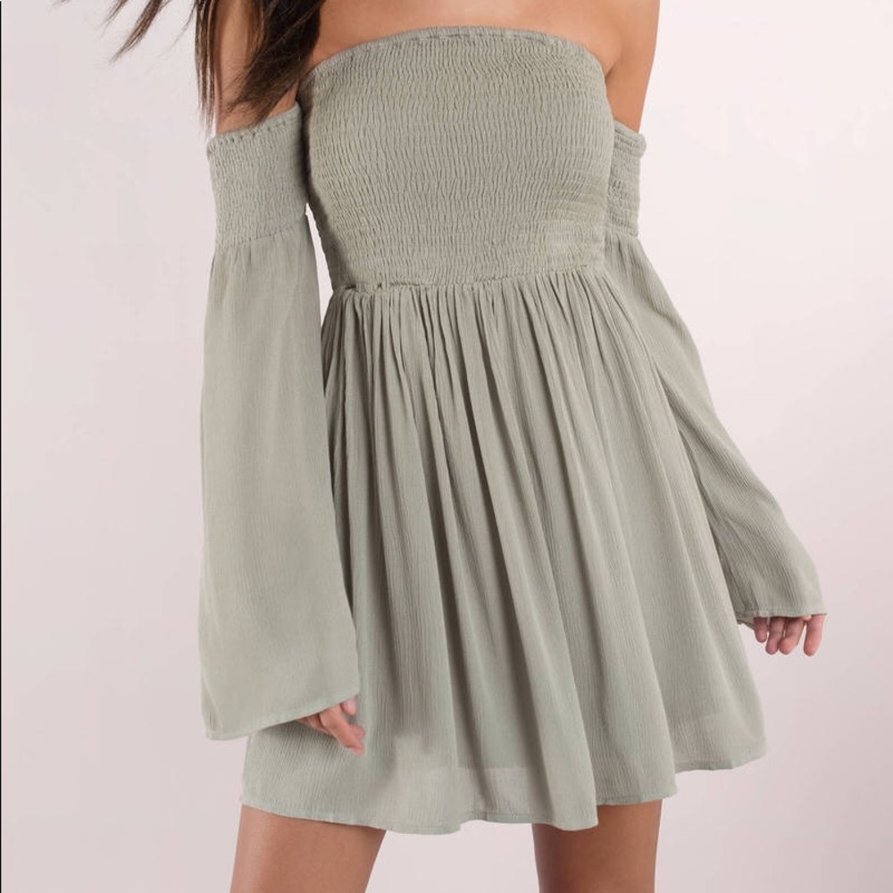 Off the Shoulder smocked dress